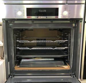 Lò nướng Bosch HBS534BS0B thiết sang trọng và hiện đại