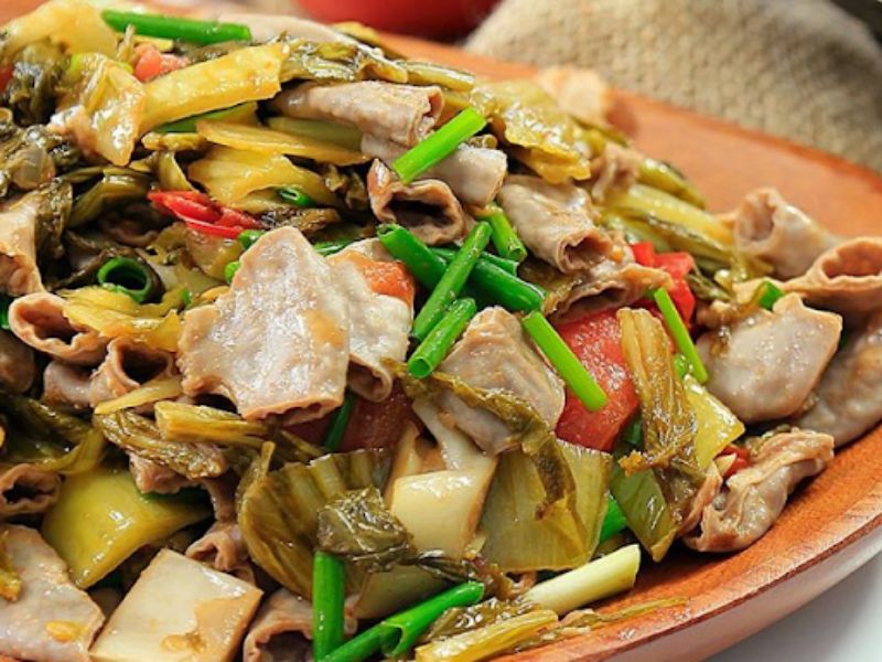 Món lòng xào dưa thơm ngon, giòn dai không bị đắng