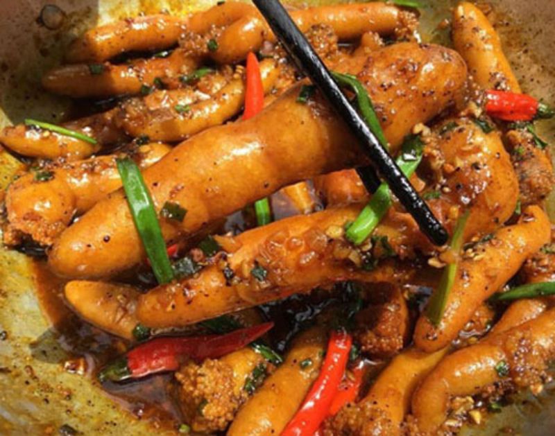 Trứng cá kho tộ