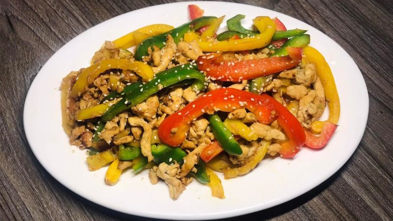 Gà xào sả/ớt chuông